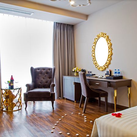 Cicilia City Hotel Saigon Center Ho Şi Min Dış mekan fotoğraf