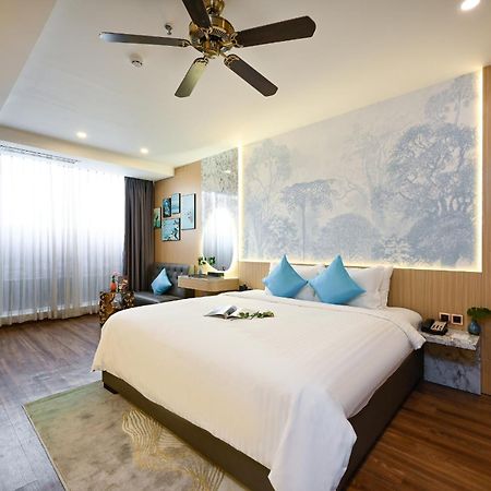 Cicilia City Hotel Saigon Center Ho Şi Min Dış mekan fotoğraf